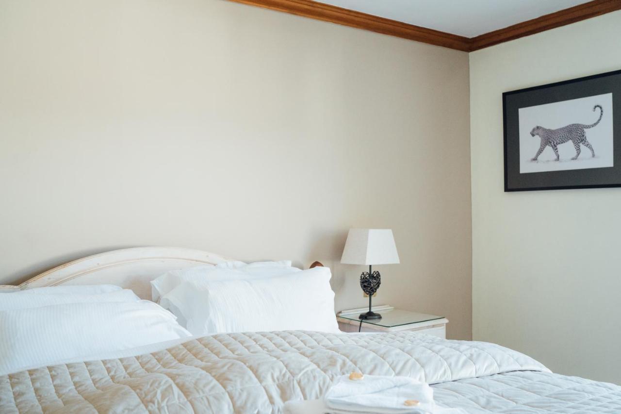 The Vestry Hotel ชิชิสเตอร์ ภายนอก รูปภาพ